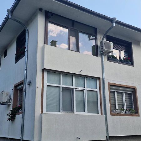 Z-Apartment In Трявна Екстериор снимка